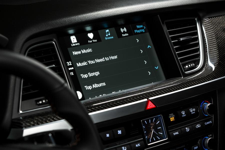 Детали интерьера Genesis G80 Sport 2017 года  (NA) (фото 88 из 94)